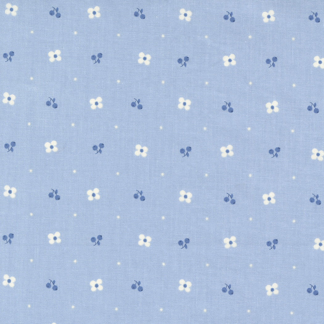 Blueberry Delight by Bunny Hill by Moda Fabrics 3034 13