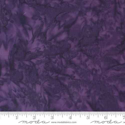 Berrylicious Batiks Plum 4368 29 Moda