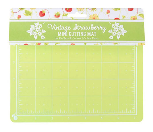 Vintage Strawberry Cutting Mat